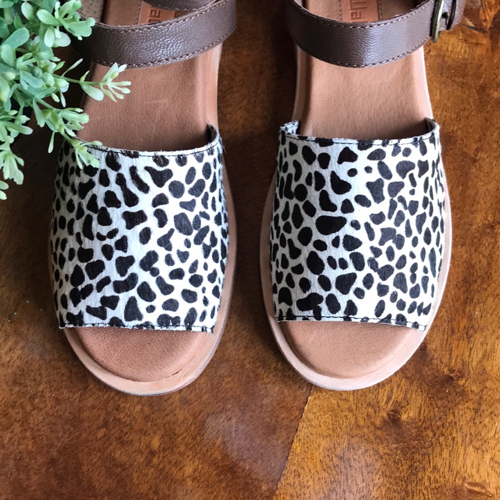 Anthropologie Gee Wawa Leather Animal Print Sandal - Picture 6 of 8